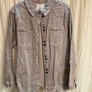 KanCan Light Gray Animal Print Jean Jacket